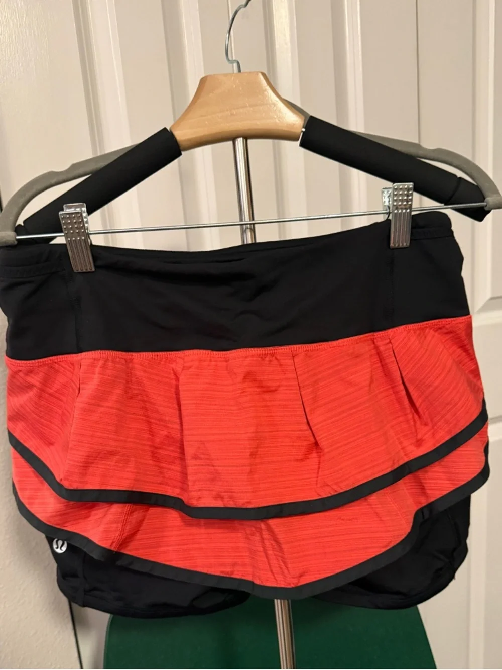 Lululemon Speed Squad Running Skirt with shorts black and red stripe 6